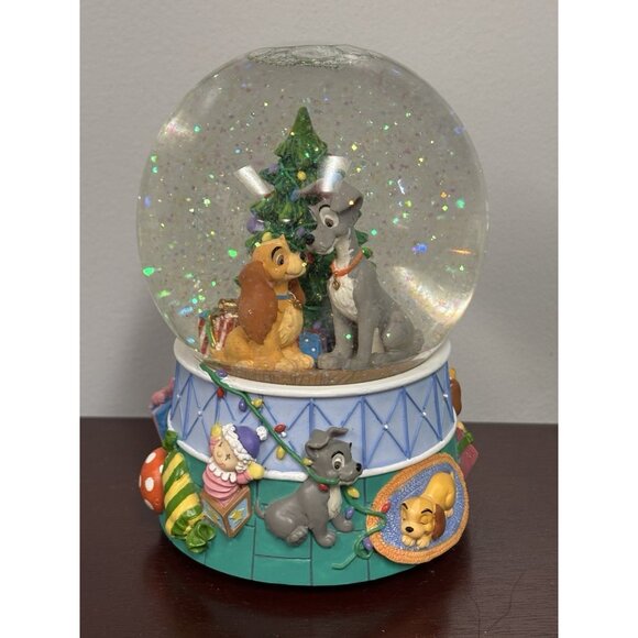 Disney Lady & The Tramp Dog Christmas Tree Deck Halls Musical Water Globe - Picture 15 of 17